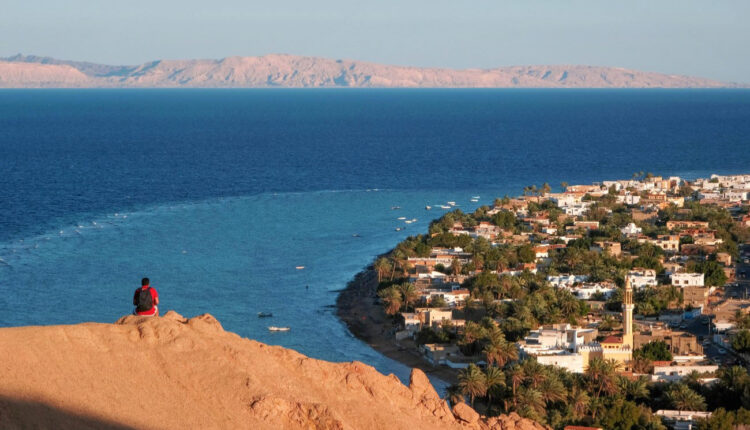 جزيرة كورال في مدينة دهب