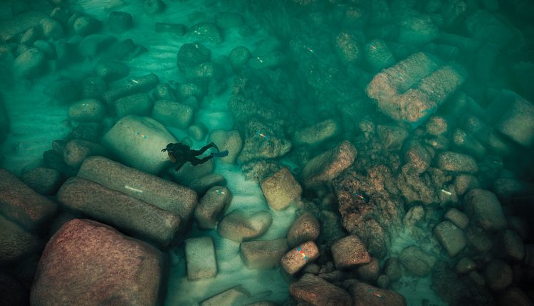 بقايا يُعتقد أنها تعود لمنارة الإسكندرية