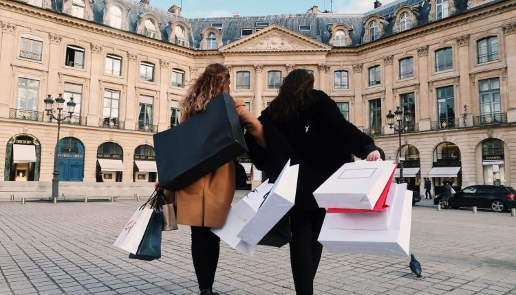 التسوق في باريس