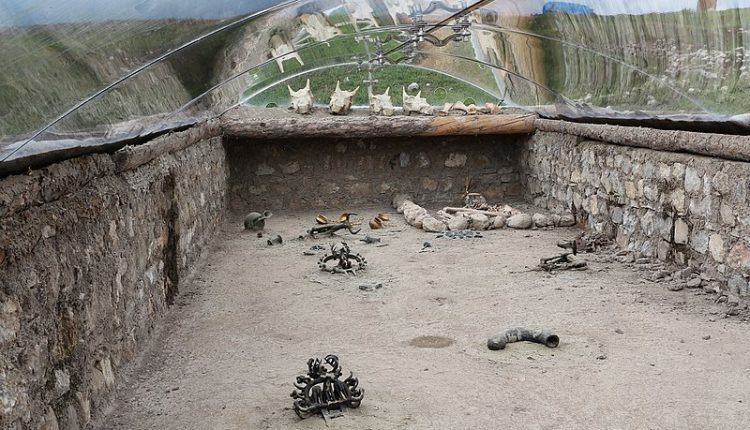 مقابر ألاكا هويوك الملكية