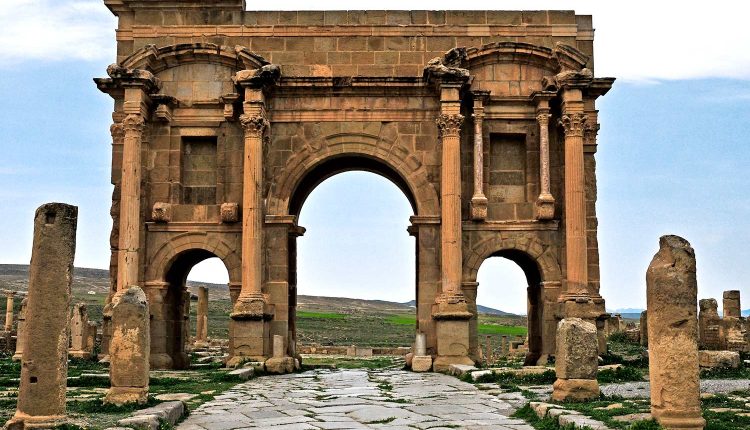 قوس تراجان في تيمقاد