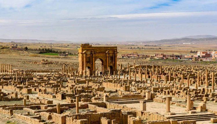 مدينة تيمقاد الرومانية القديمة