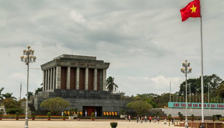 ضريح هو تشي منه