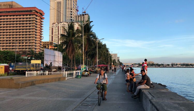 ممشى خليج مانيلا