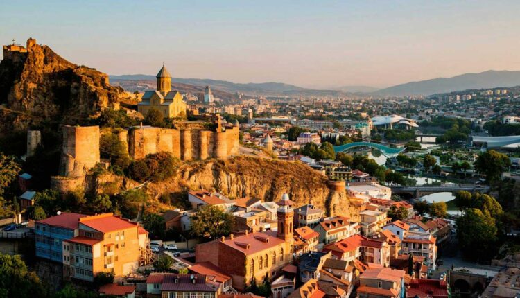 قلعة ناريكالا