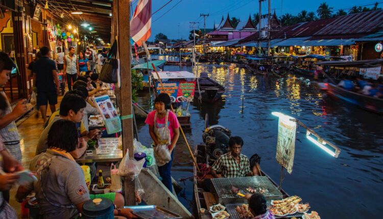 أسواق بانكوك العائمة