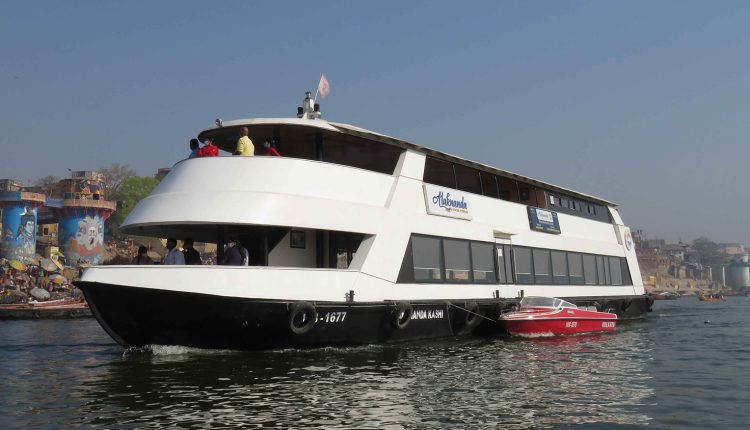 رحلة بحرية في نهر الغانج
