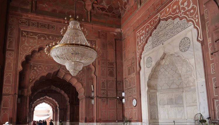 مسجد جاما من الداخل