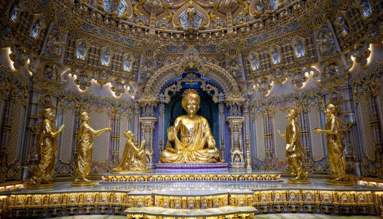 معبد سوامينارايان اكشاردام من الداخل